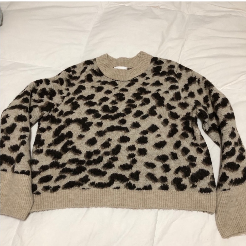 Leopard sweater